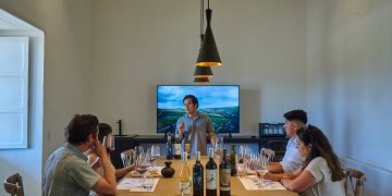 Enoturismo Chile lanza guía para celebrar Día de la Madre