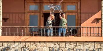 This award is added to the one received in 2024 by the winery's winemaker Felipe Marín where he was named in the same report as Best Winemaker of Chile. Photo Viña Casa Marin