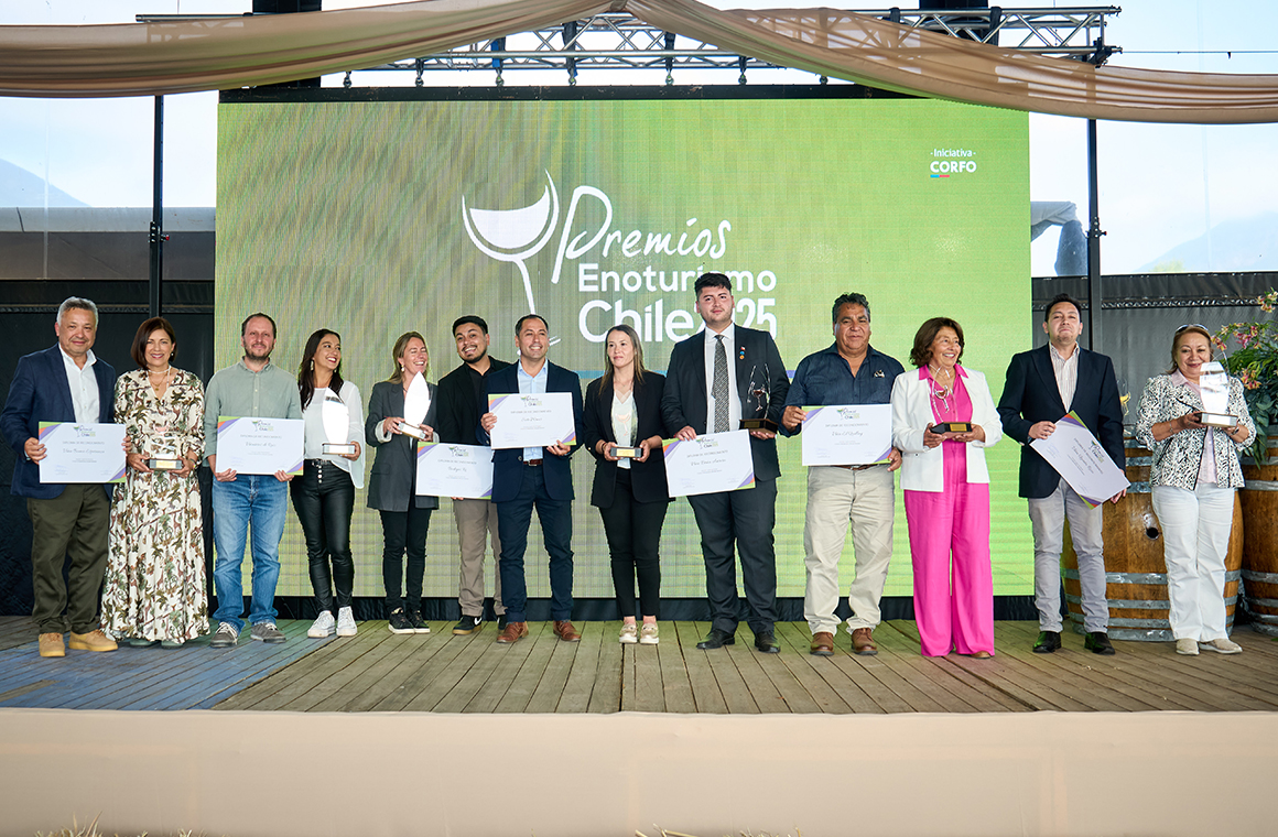 el premio enoturismo a escala humana recayó en bodegas re región de valparaíso destacada por su enfoque en la tradición familiar - de chile al paladar | noticias del vino en chile