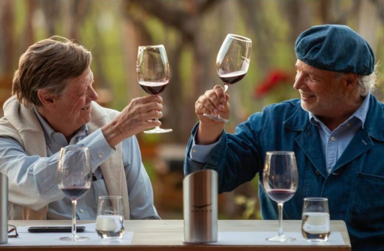 El fundador de Viña Montes Aurelio Montes y el chef argentino Francis Mallmann serán los protagonistas de Montes Festín en las Laderas