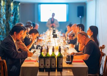 Casas del Bosque relaunches in Brazil with a premium approach, connecting wine, culture, and experiences in a key market. Photo: Provided.